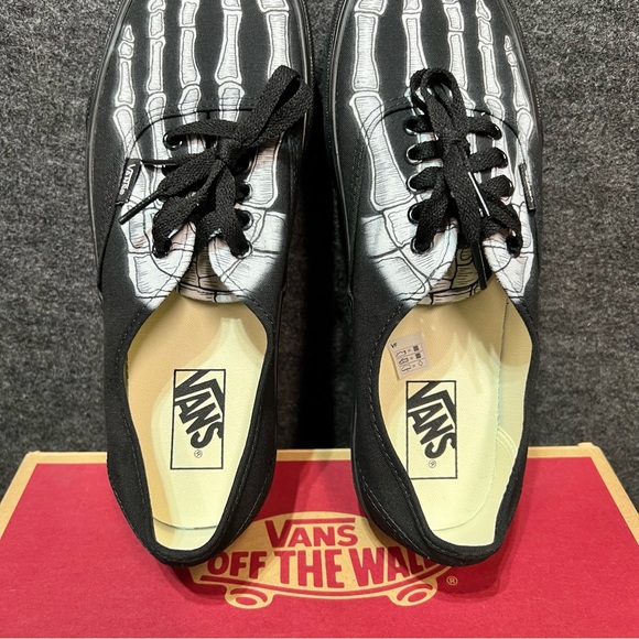 Vans Men's “X-Ray Skeleton Feet” Authentic Lace Up Shoes Size 10 - Picture 12 of 13